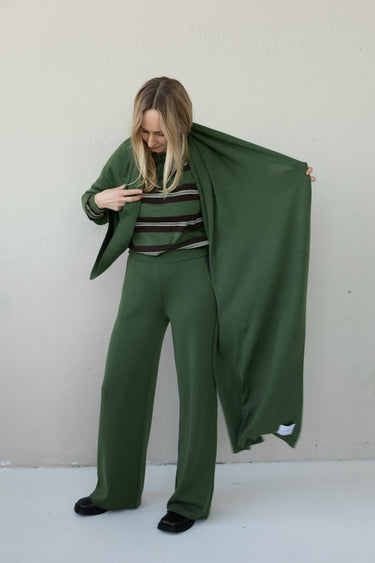 Via 100% Merino Scarf Olive Green